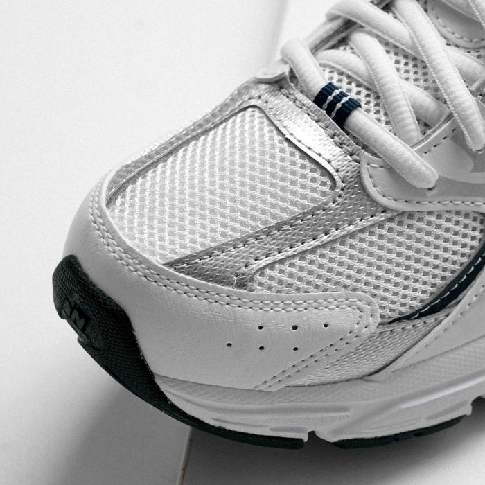 New Balance 530 White Silver Navy Indigo GS (100% Authentic) - Image 4